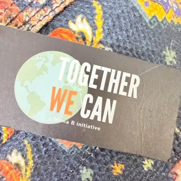 NWT Mona B Weekender Tote Blue Tan Upcycled Canvas Boho Carpet Print - Picture 6 of 11